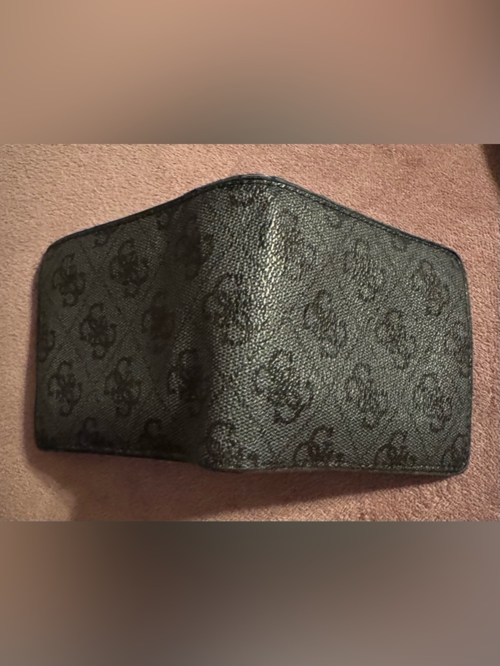 Guess Grey Textured Wallet with Subtle Monogram Pattern - Picture 5 of 14